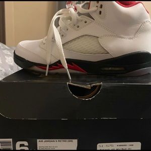 Air Jordan 5s⭐️